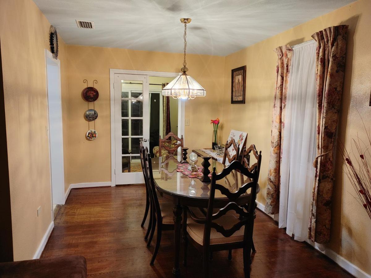 برونزويك The Kind House Hosting, Low Monthly Rates, Traveling Nurses, Fletc, & Travelers! المظهر الخارجي الصورة